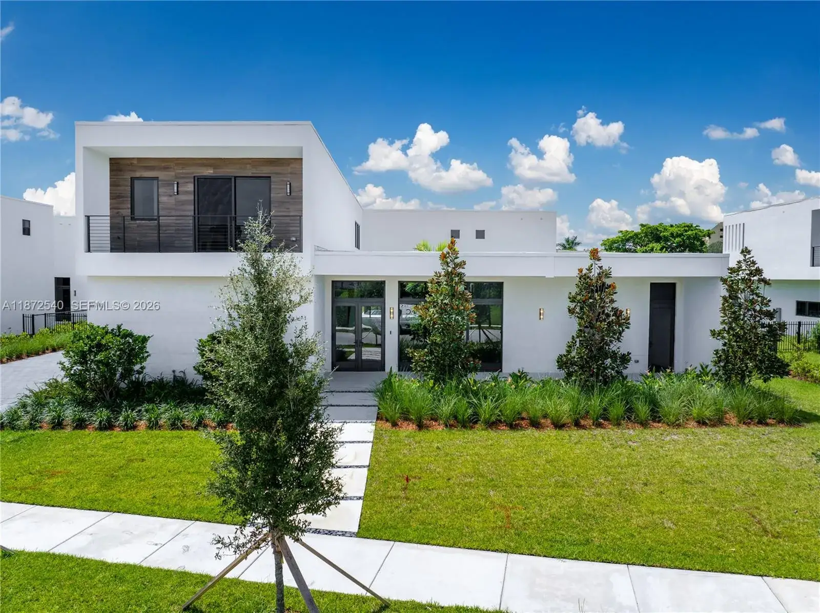 5 bedroom 6 bath Residential for sale at 16740 N Botaniko Dr N, Weston FL 33326