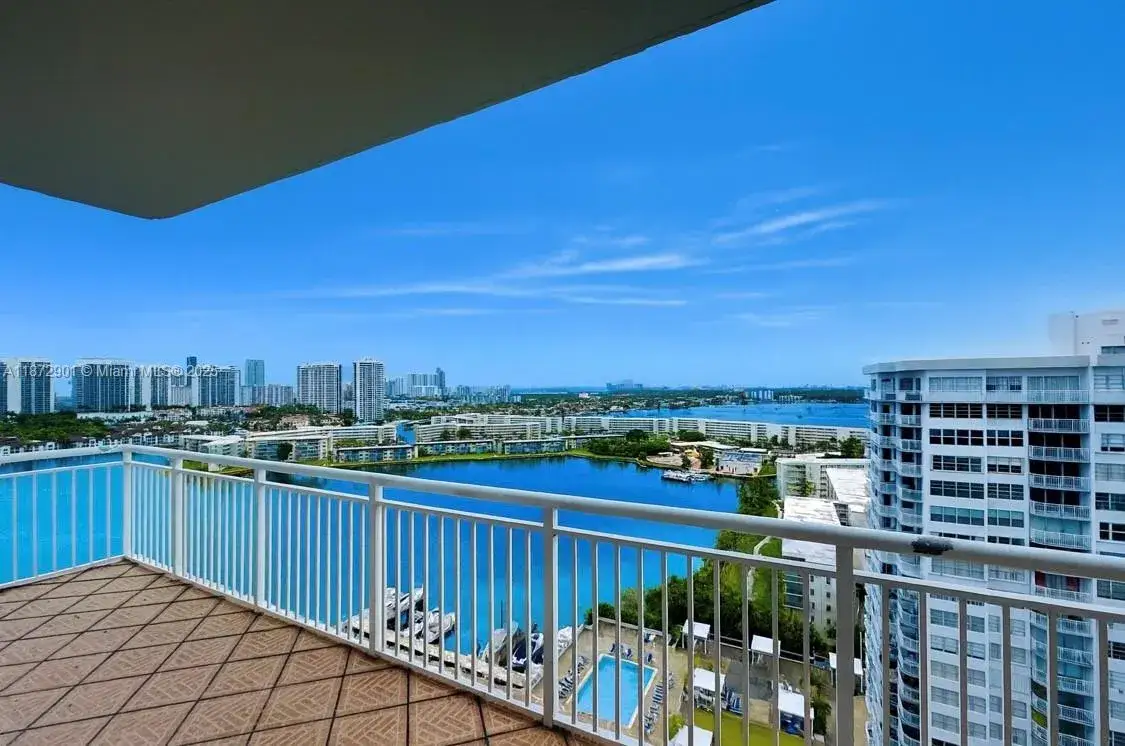 3 bedroom 3 bath Residential for sale at 18071 Biscayne Blvd, Aventura FL 33160