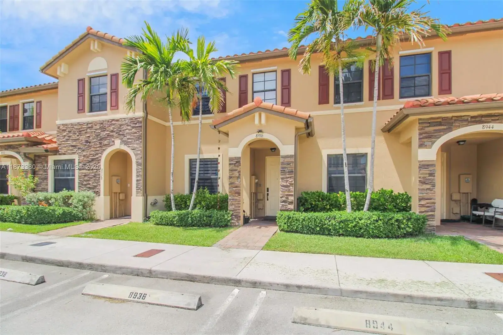 2 bedroom 2 bath Residential for sale at 8936 W 35th Ln, Hialeah FL 33018