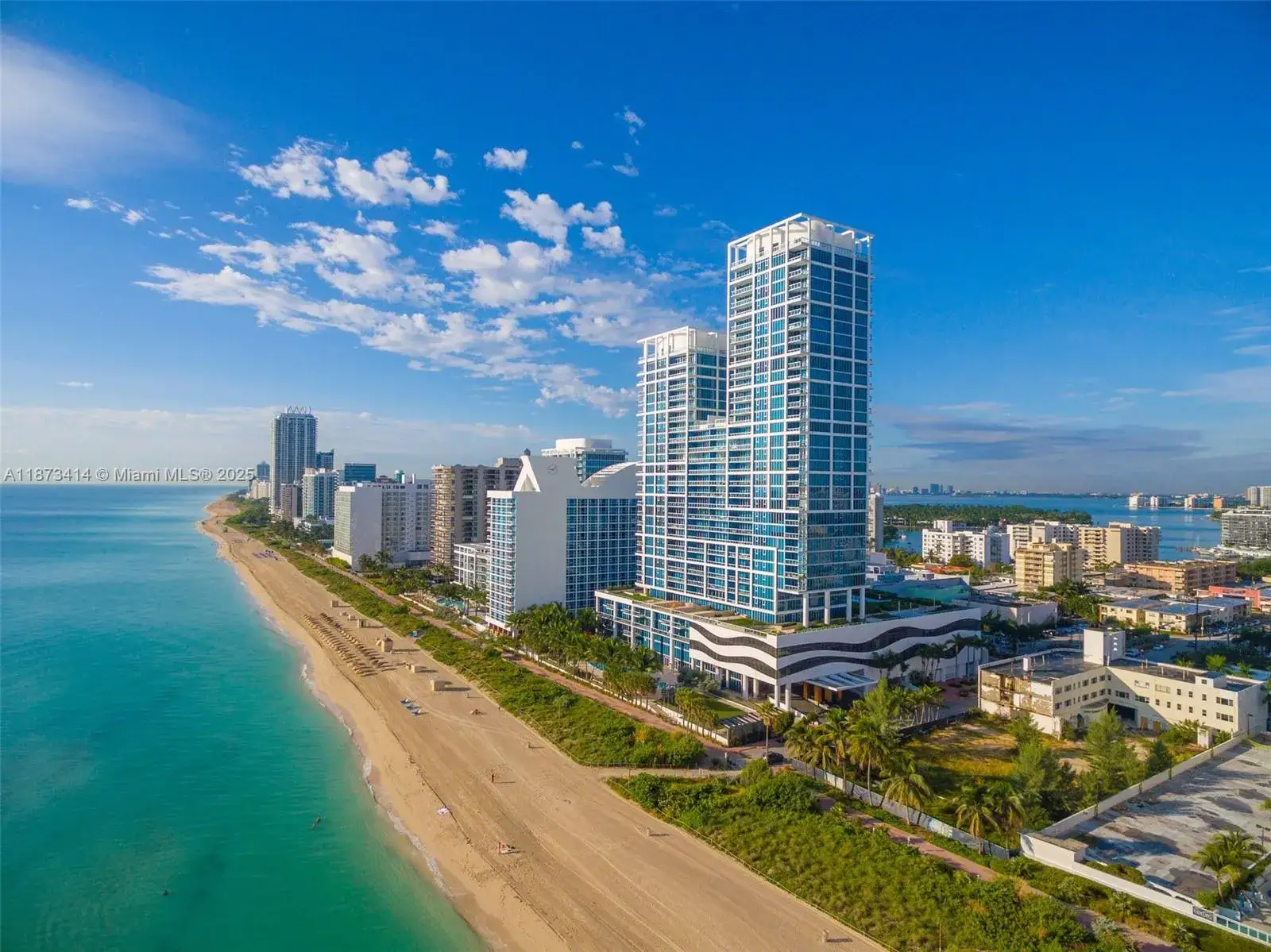 1 bedroom 1 bath Residential for sale at 6801 Collins Ave # 806, Miami Beach FL 33141
