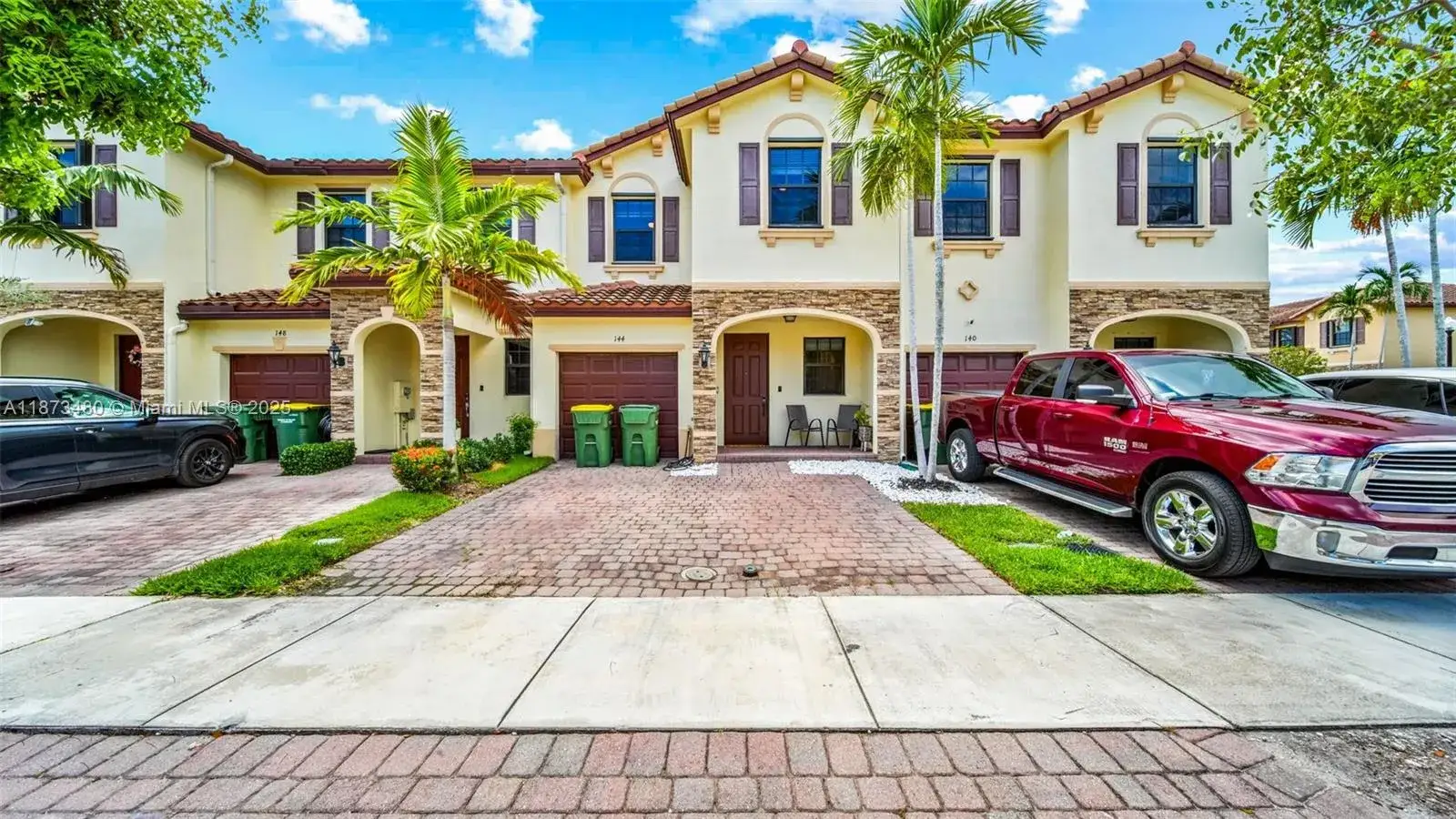 3 bedroom 2 bath Residential for sale at 144 SE 34th Ave, Homestead FL 33033