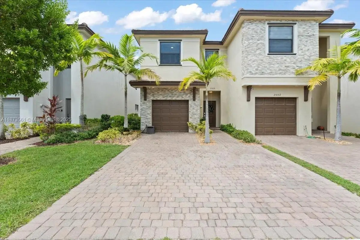 3 bedroom 2 bath Residential for sale at 25110 SW 108th Ave, Homestead FL 33032