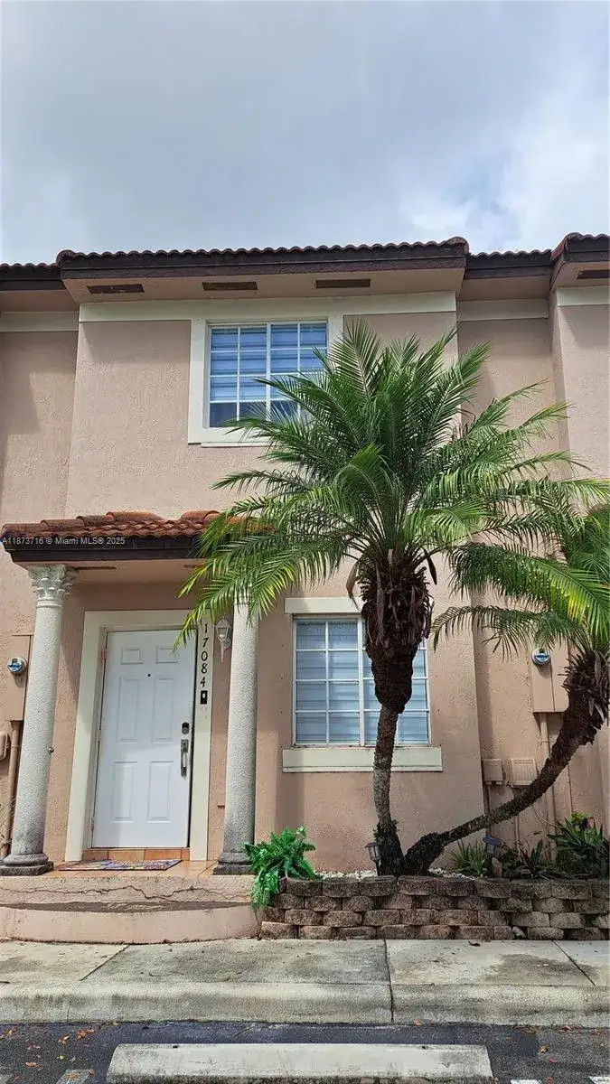 2 bedroom 2 bath Residential for sale at 17084 SW 138th CT, Miami FL 33177