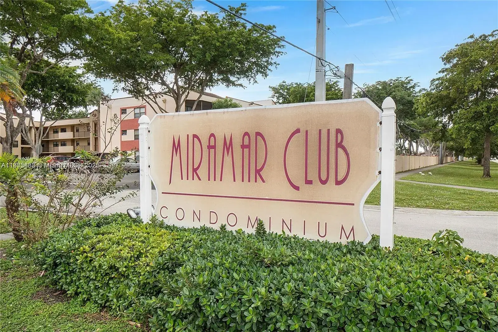 2 bedroom 2 bath Residential for sale at 3399 Foxcroft Rd # 108, Miramar FL 33025
