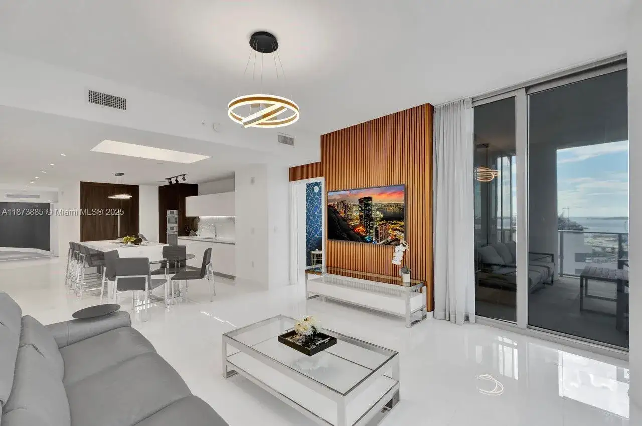 3 bedroom 4 bath Residential for sale at 851 NE 1st Ave # 1411, Miami FL 33132