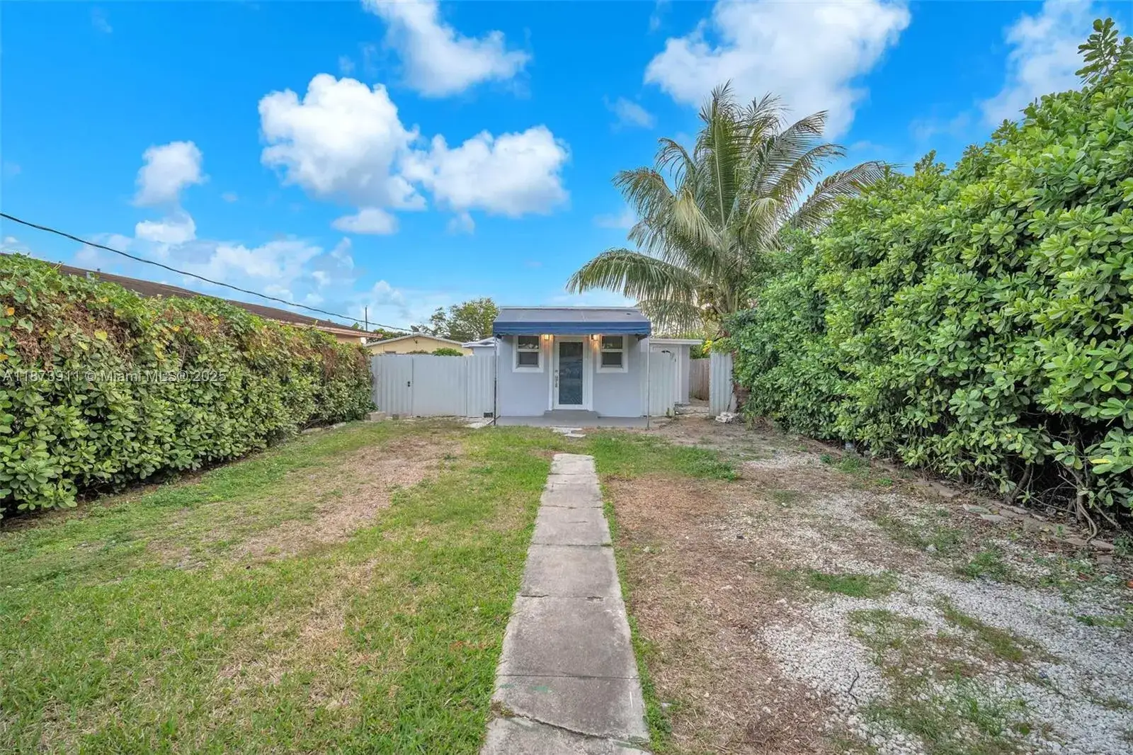 2 bedroom 2 bath Residential Lease for rent at 2372 NW 34th St, Miami FL 33142