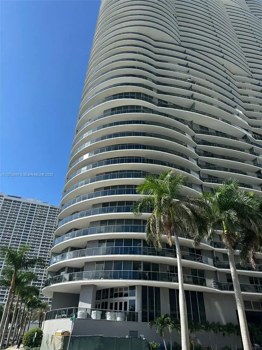 2 bedroom 3 bath Residential for sale at 488 NE 18 # 3609, Miami FL 33132