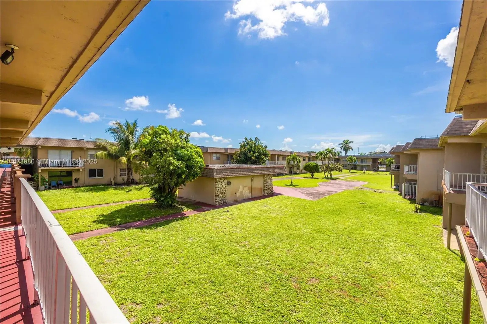 1 bedroom 1 bath Residential for sale at 301 NW 177th St # 227, Miami Gardens FL 33169