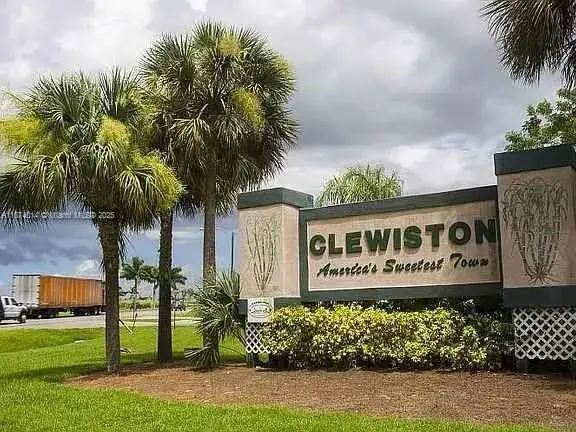 Land/Boat Docks for sale at 635 S Estribo St, Clewiston FL 33440
