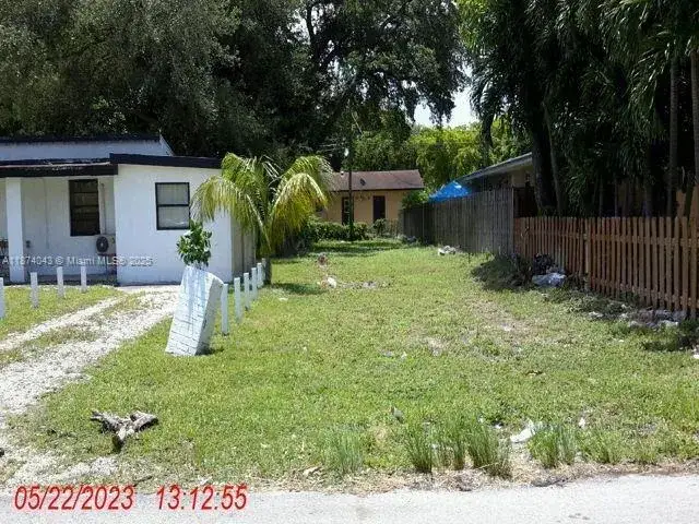 6040 Arthur St, Hollywood FL 33024