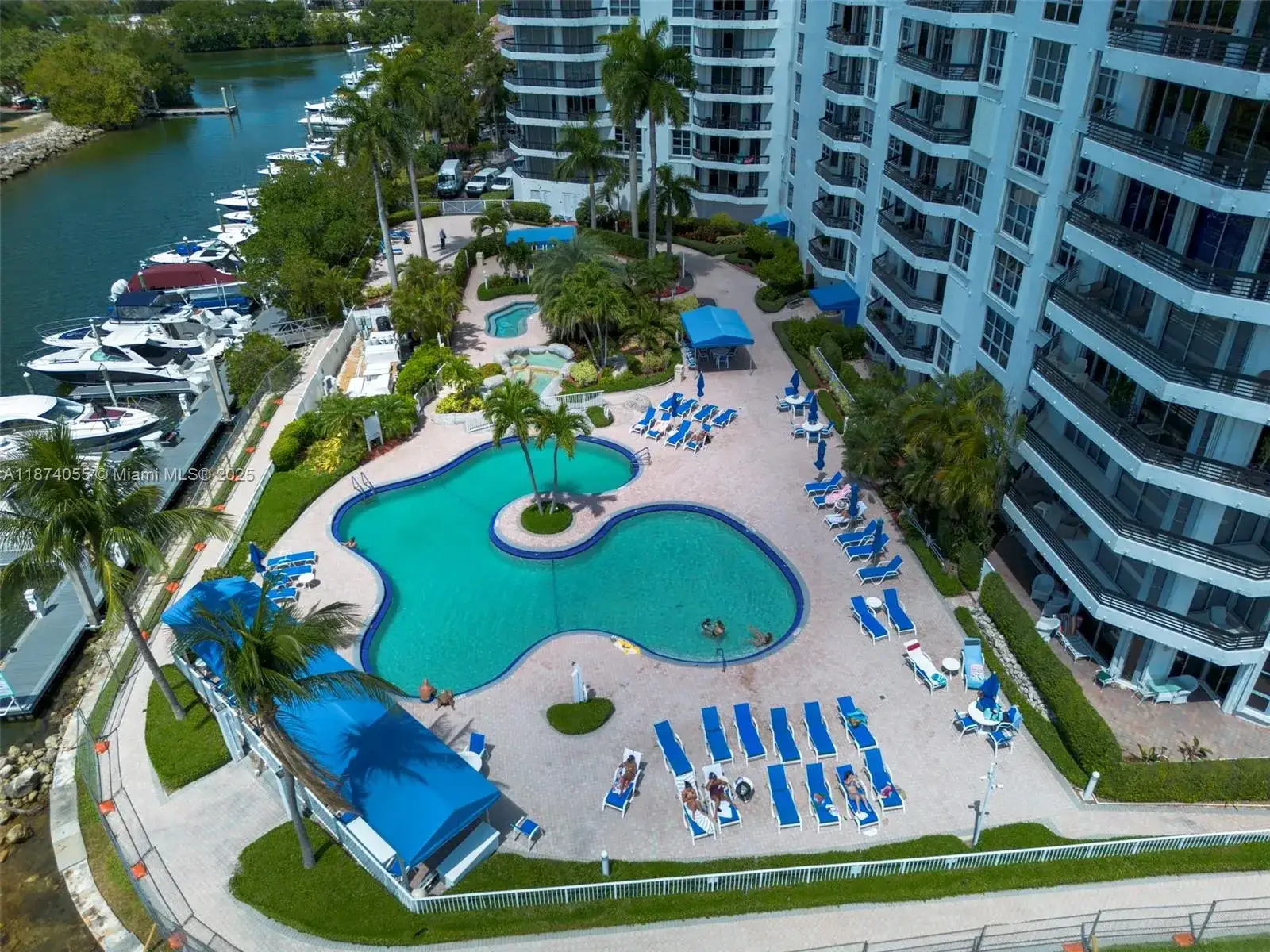 2 bedroom 2 bath Residential for sale at 3530 Mystic Pointe Dr # 2207, Aventura FL 33180