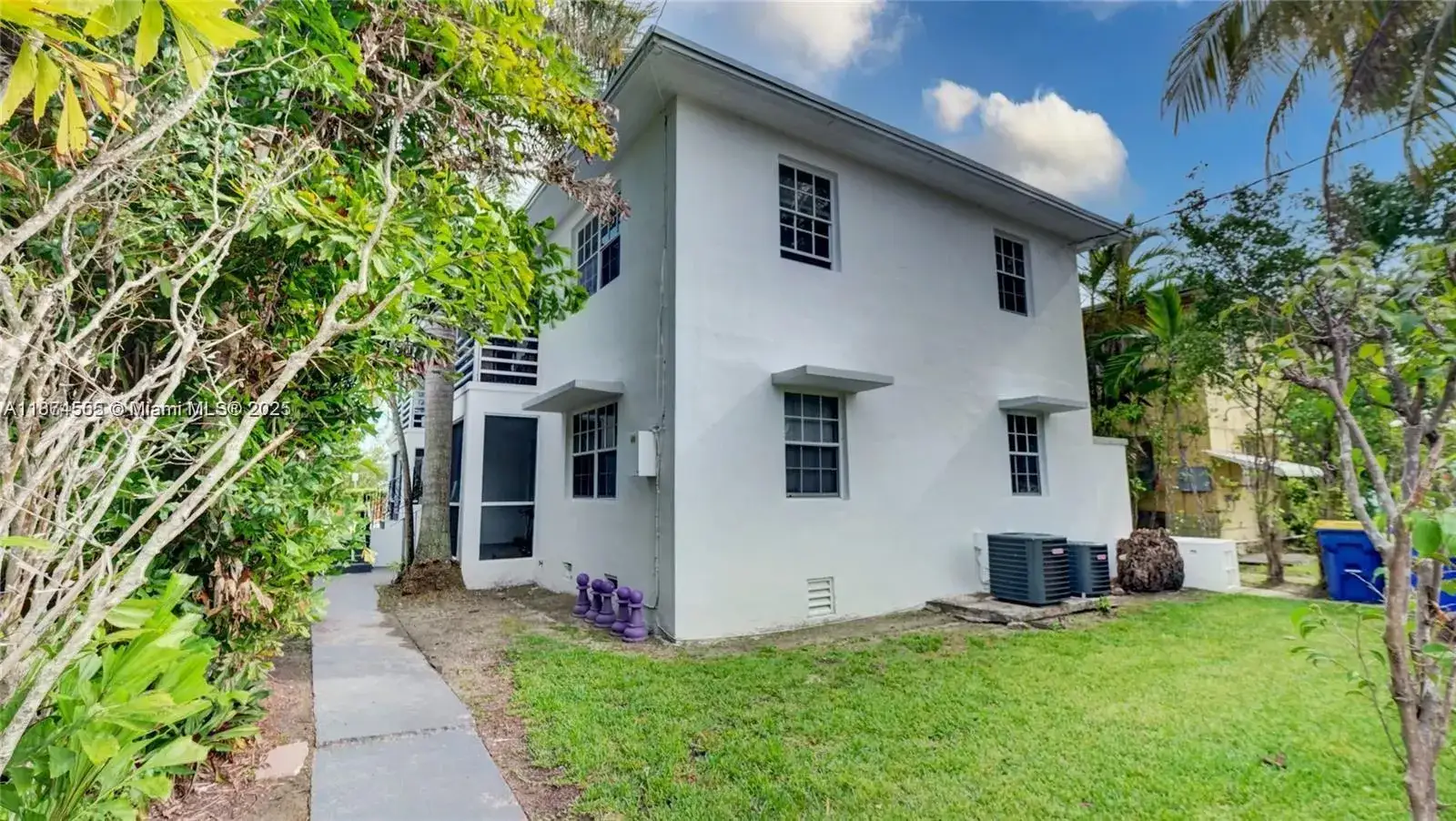 2 bedroom 1 bath Residential Lease for rent at 1791 Marseille Dr # 2, Miami Beach FL 33141