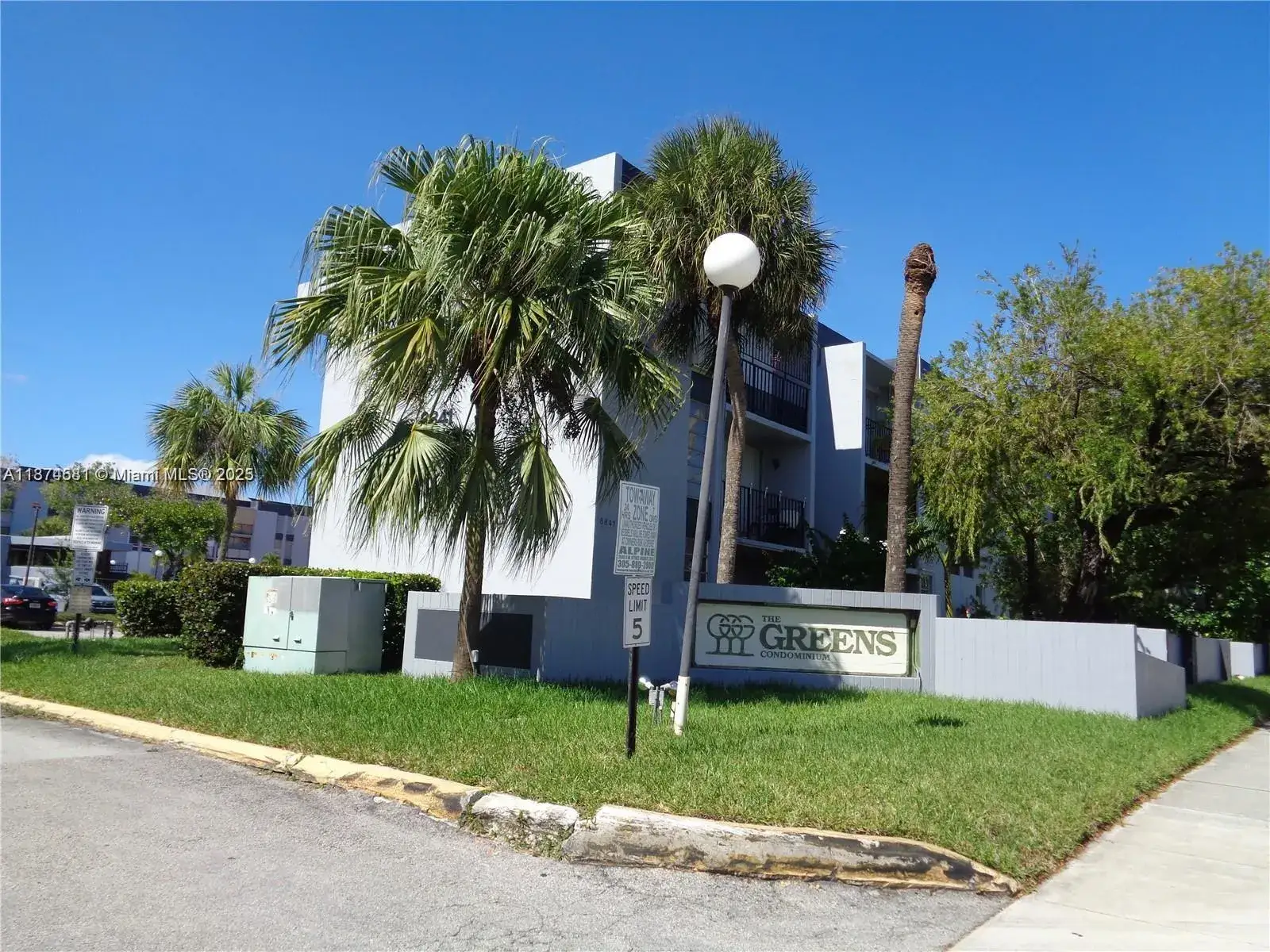 2 bedroom 1 bath Residential for sale at 8821 W Flagler St # 503, Miami FL 33174