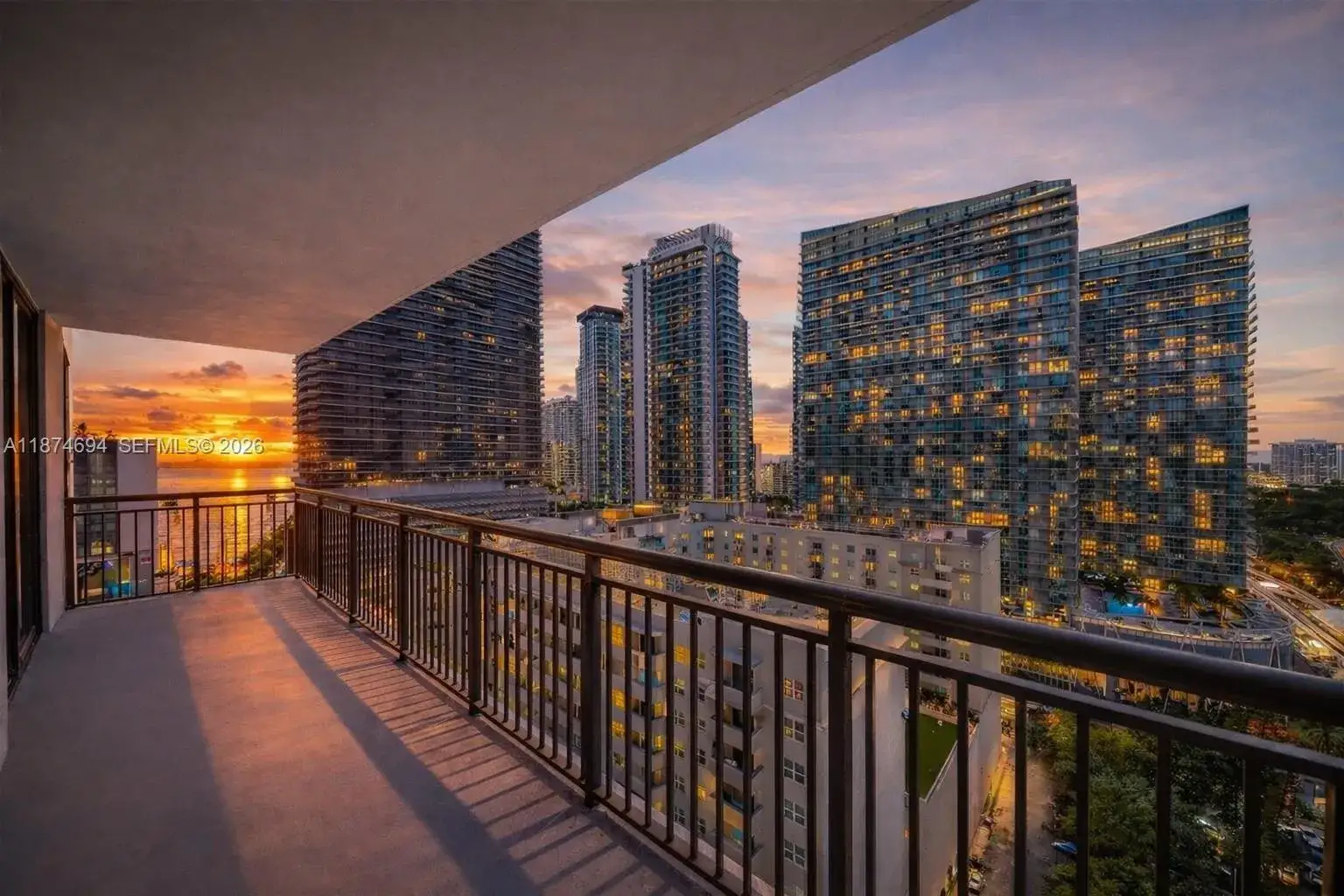 1 bedroom 1 bath Residential for sale at 999 SW 1st Ave # 1903, Miami FL 33130