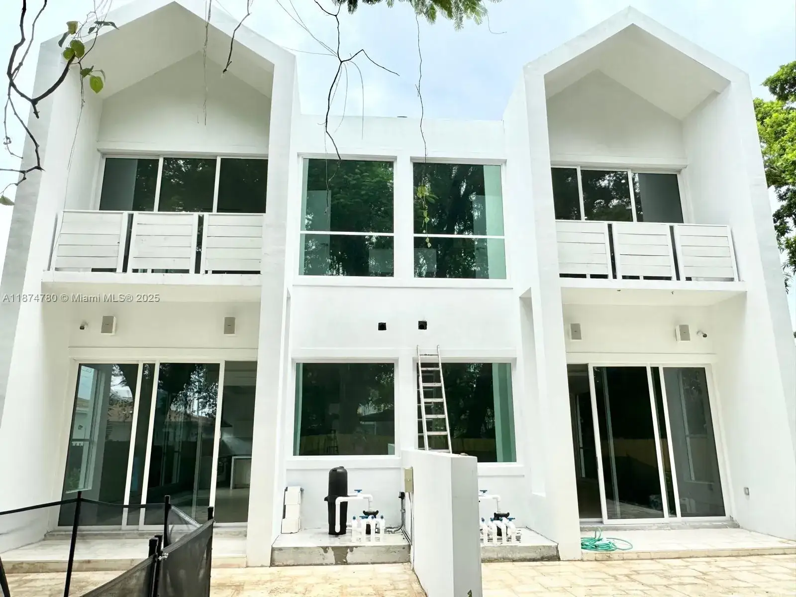 3 bedroom 3 bath Residential for sale at 5728 NW 5th Court # 1, Miami FL 33127
