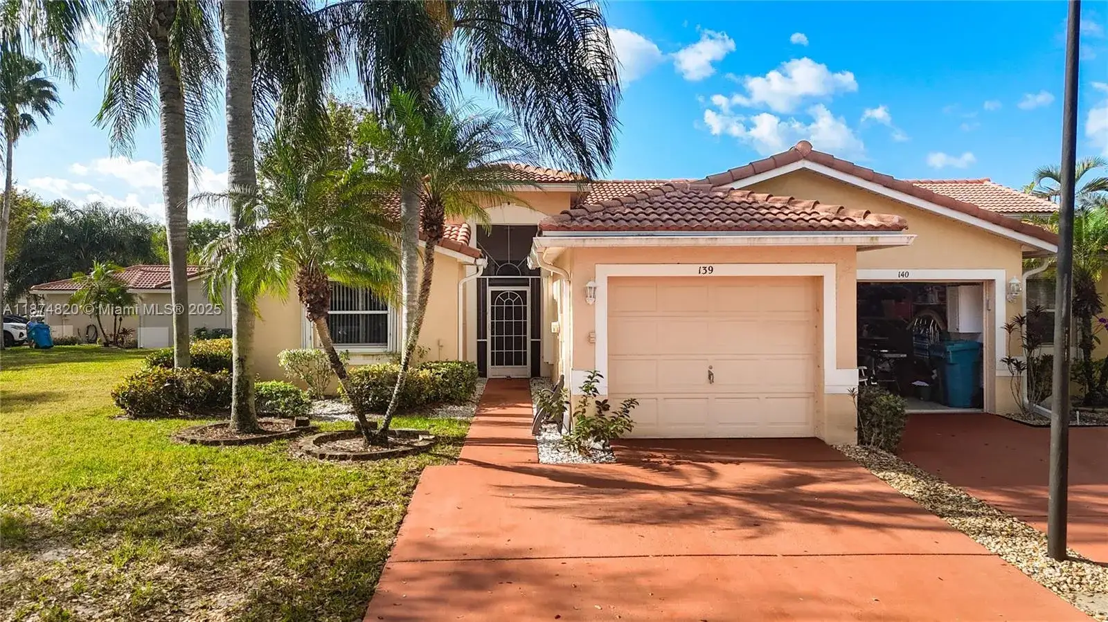 3 bedroom 2 bath Residential for sale at 139 Sausalito Dr, Boynton Beach FL 33436
