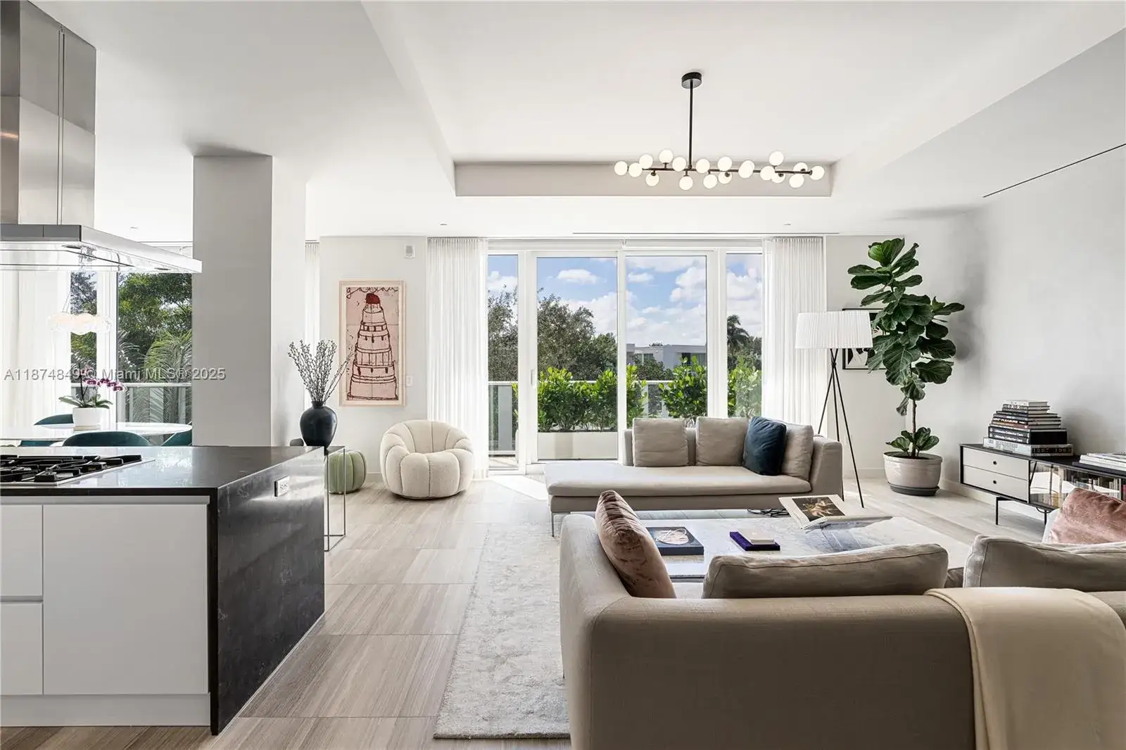 1 bedroom 1 bath Residential for sale at 4701 N Meridian Ave # 216, Miami Beach FL 33140