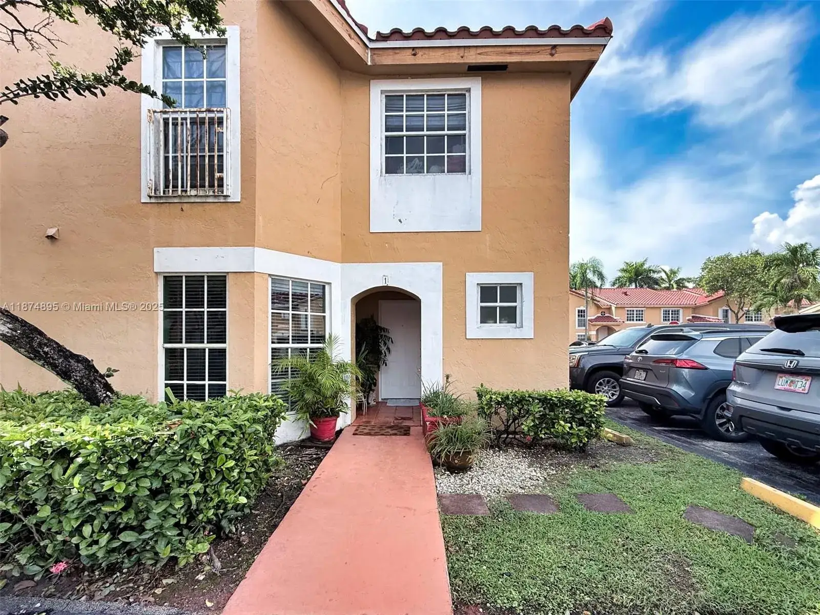 3 bedroom 2 bath Residential for sale at 14345 SW 57th Ln # 1, Miami FL 33183