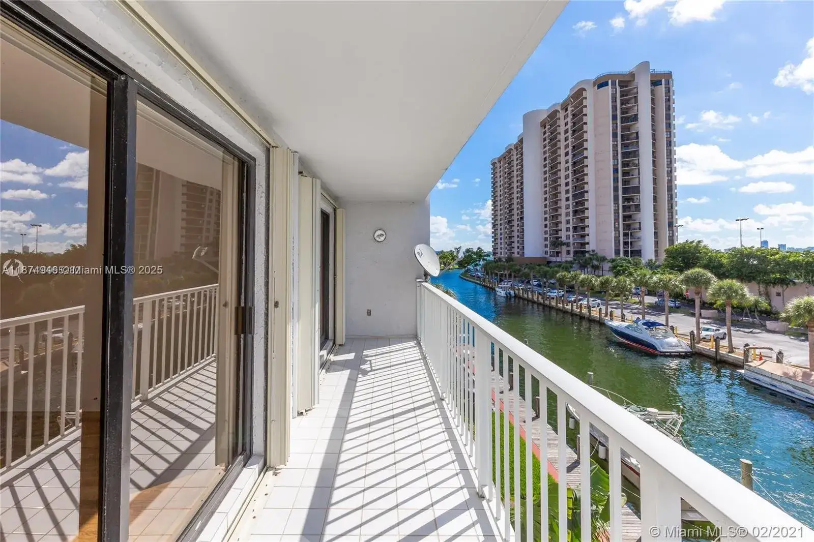 1 bedroom 2 bath Residential for sale at 1650 NE 115th St # 403, Miami FL 33181
