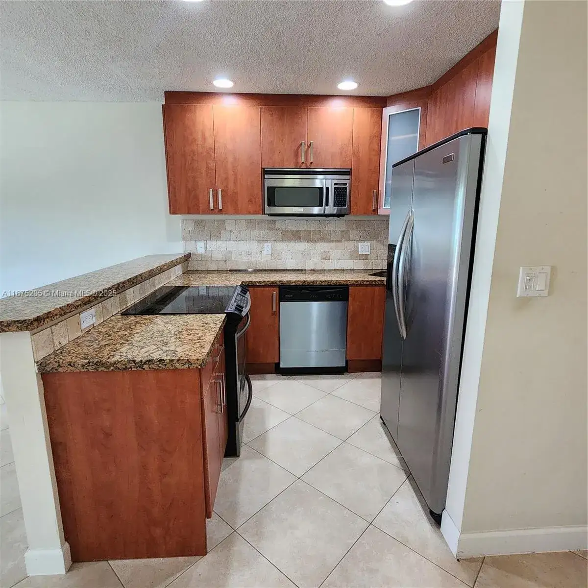 1 bedroom 1 bath Residential Lease for rent at 2170 NE 51st Ct # C3, Fort Lauderdale FL 33308