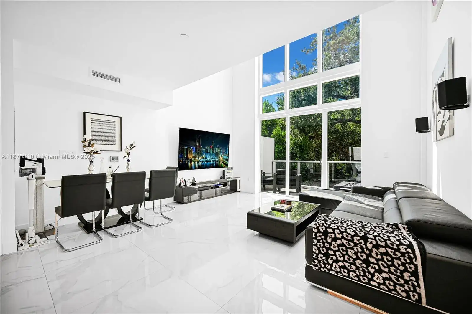2 bedroom 2 bath Residential for sale at 455 NE 39th St # 205, Miami FL 33137
