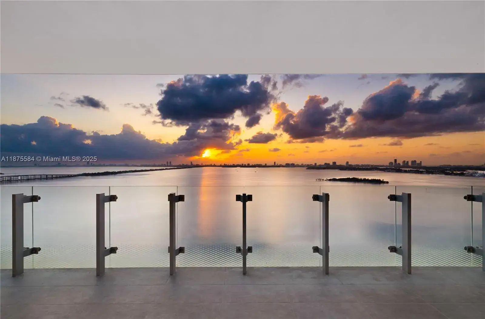 2 bedroom 3 bath Residential for sale at 700 NE 26th Ter # 902, Miami FL 33137