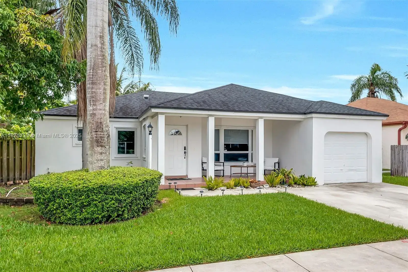 3 bedroom 2 bath Residential for sale at 15450 SW 143rd Ave, Miami FL 33177