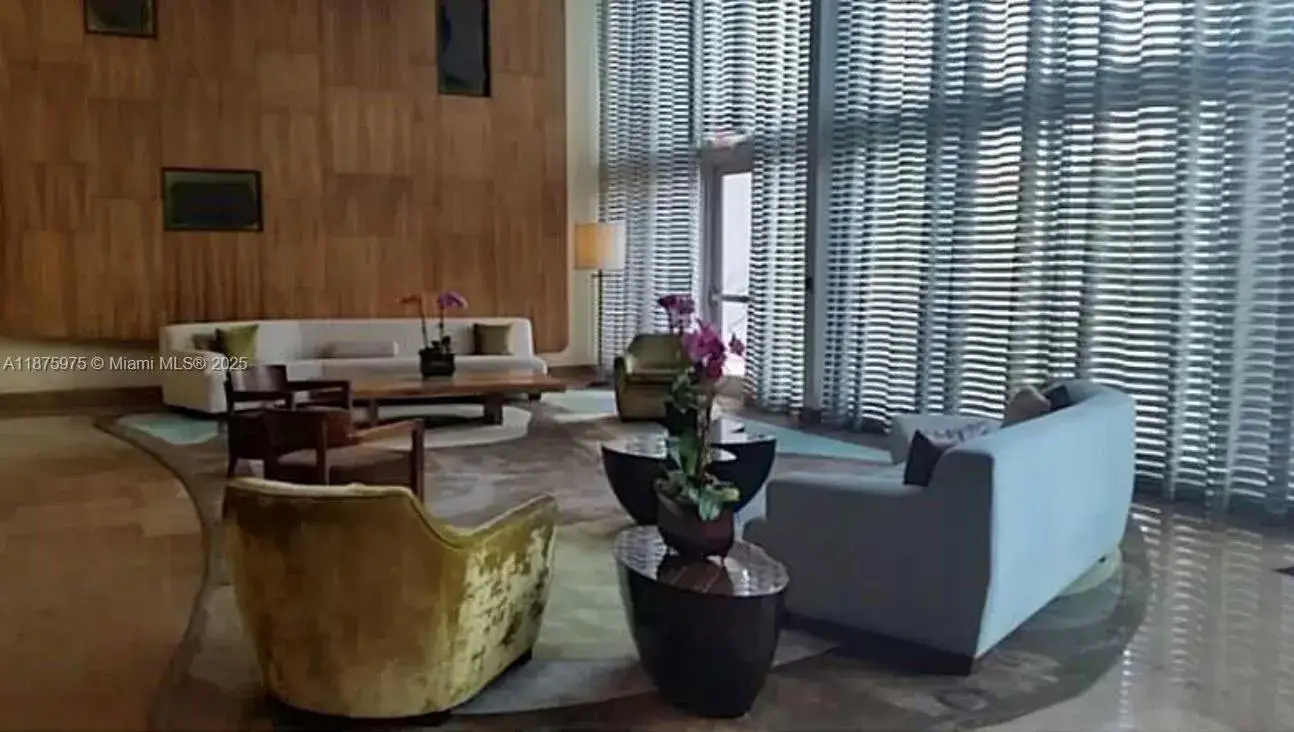 1 bath Residential for sale at 50 Biscayne Blvd # 606, Miami FL 33132