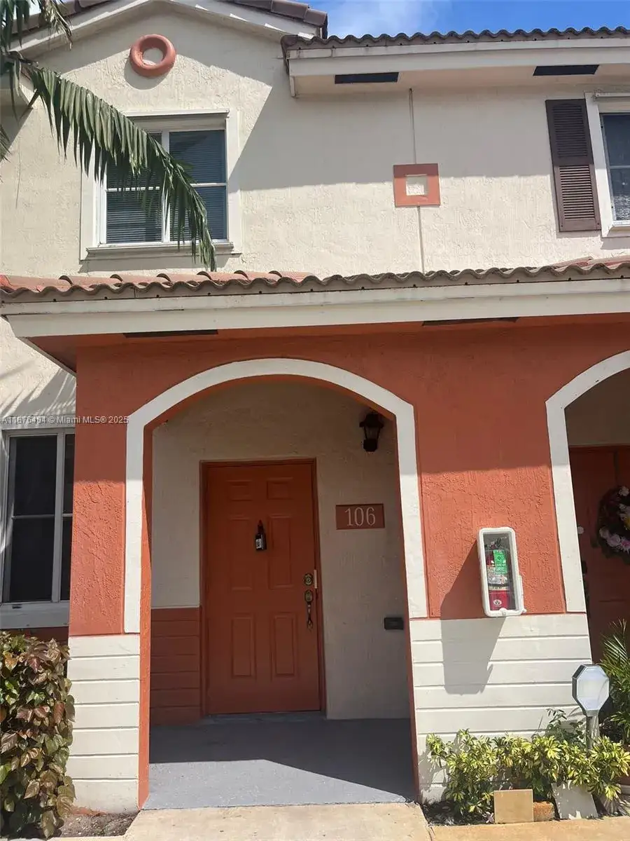 2 bedroom 2 bath Residential for sale at 17349 NW 7th Ave, Miami Gardens FL 33169