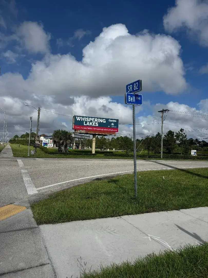 Land/Boat Docks for sale at 1005 PORTLAND, Lehigh Acres FL 33974