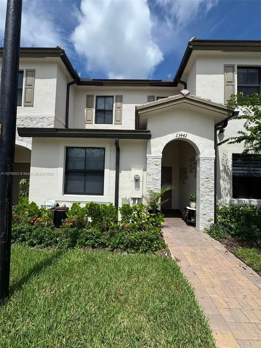 3 bedroom 3 bath Residential for sale at 23442 SW 127th Pl, Homestead FL 33032
