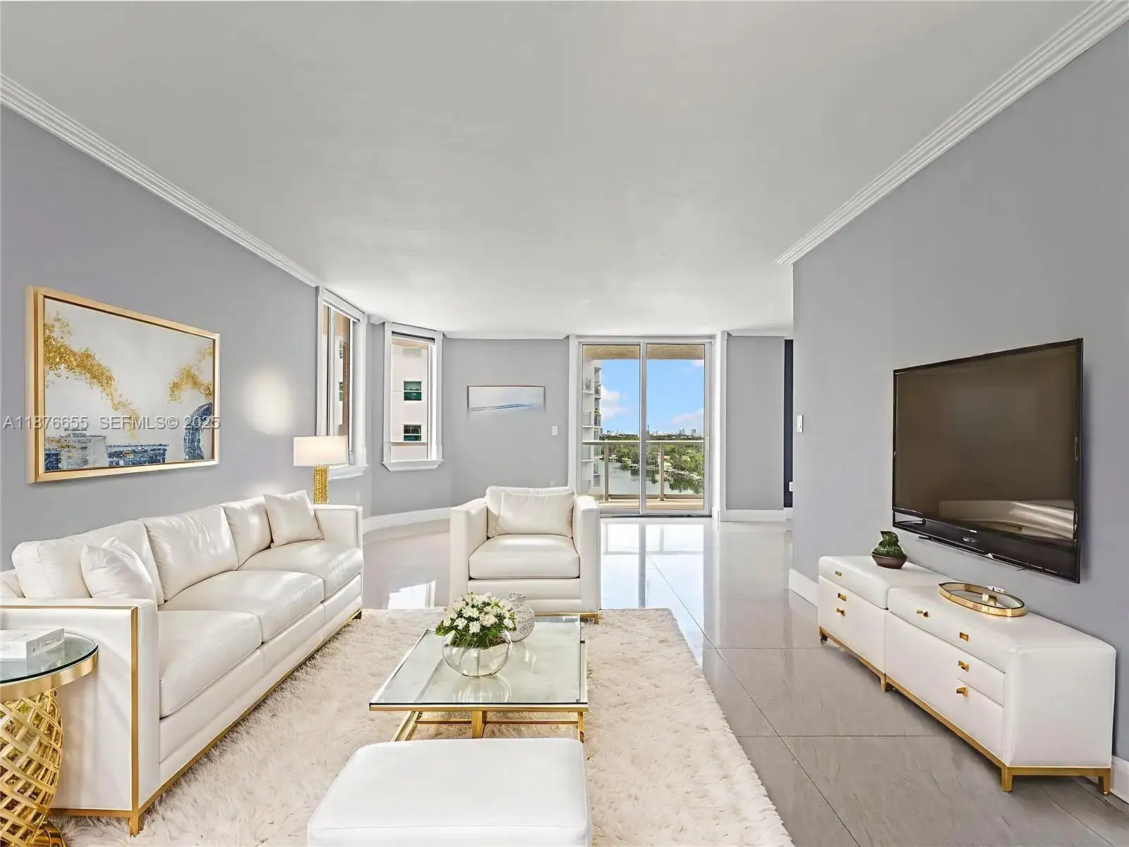 4 bedroom 3 bath Residential for sale at 5900 Collins Av, Miami Beach FL 33140