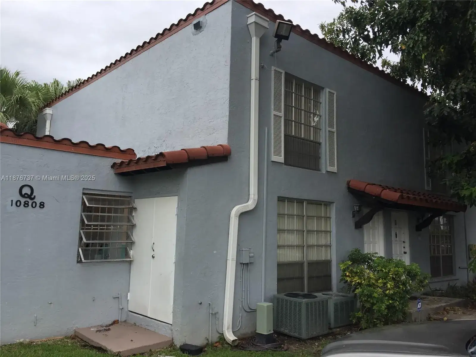 2 bedroom 1 bath Residential for sale at 10808 N Kendall Dr # 4, Miami FL 33176