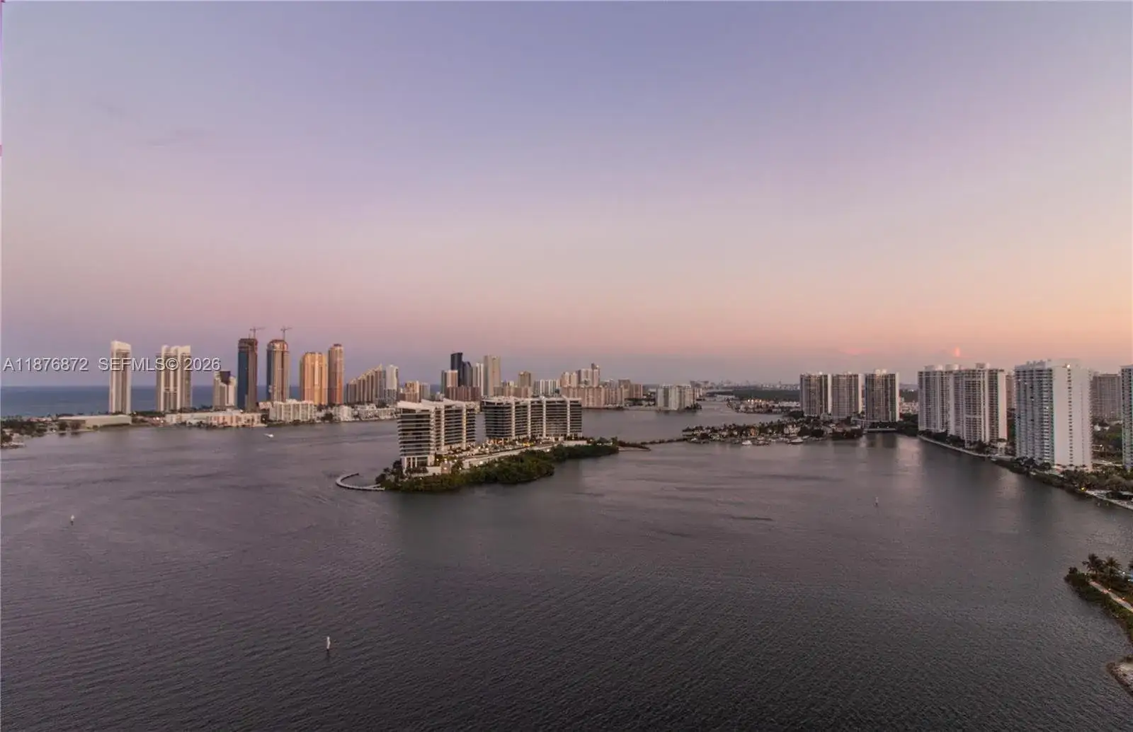 2 bedroom 2 bath Residential for sale at 3370 NE 190 St # 2909, Aventura FL 33180