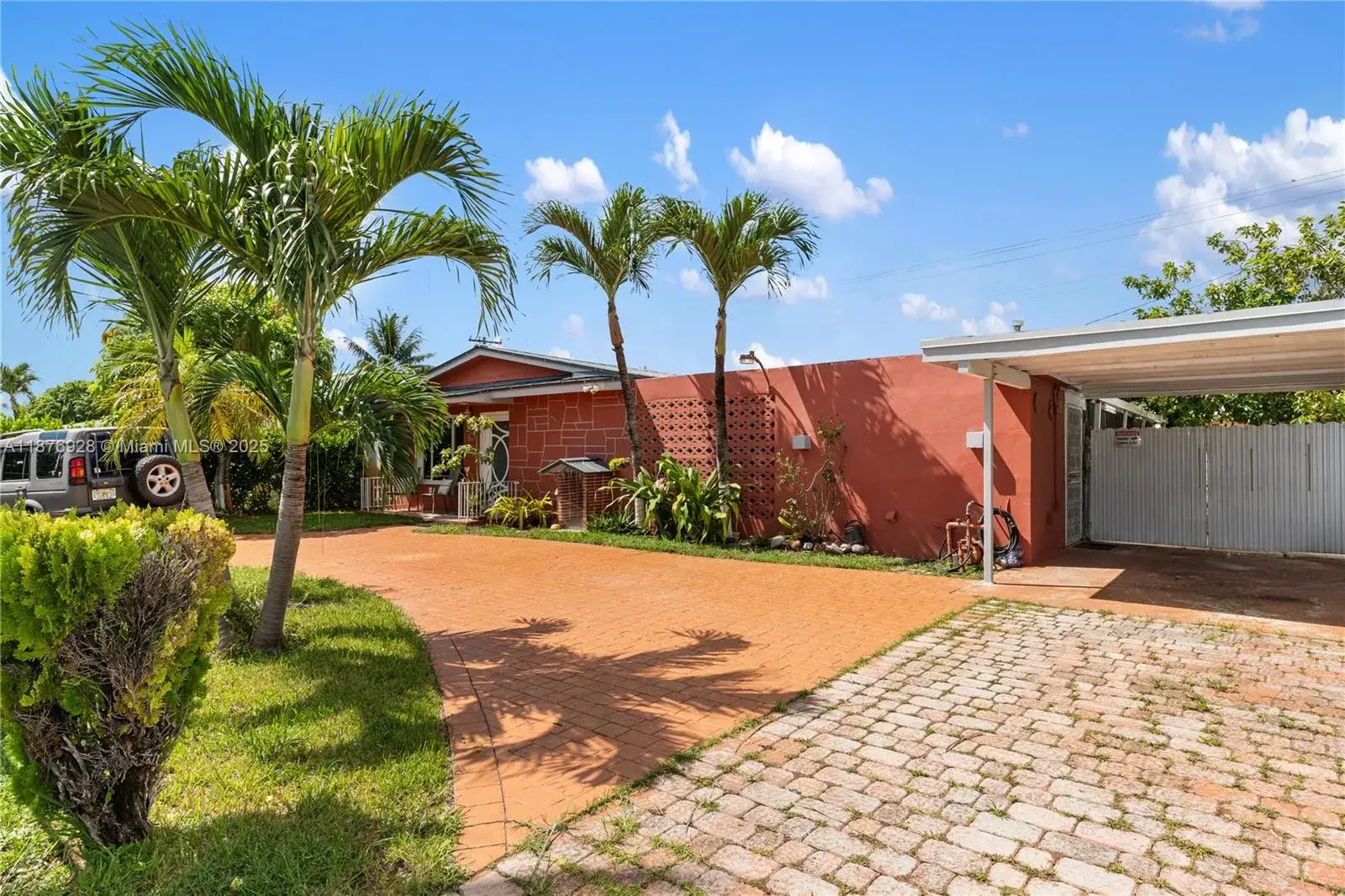 3 bedroom 2 bath Residential for sale at 1211 NW 179th St, Miami Gardens FL 33169