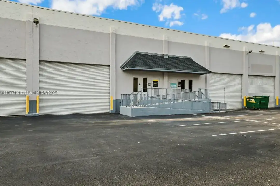 Commercial Sale for sale at 2273 NW 82nd Ave # 2293, Doral FL 33122