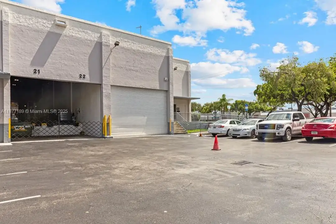 Commercial Sale for sale at 1700 NW 82nd Ave # 1800, Doral FL 33126