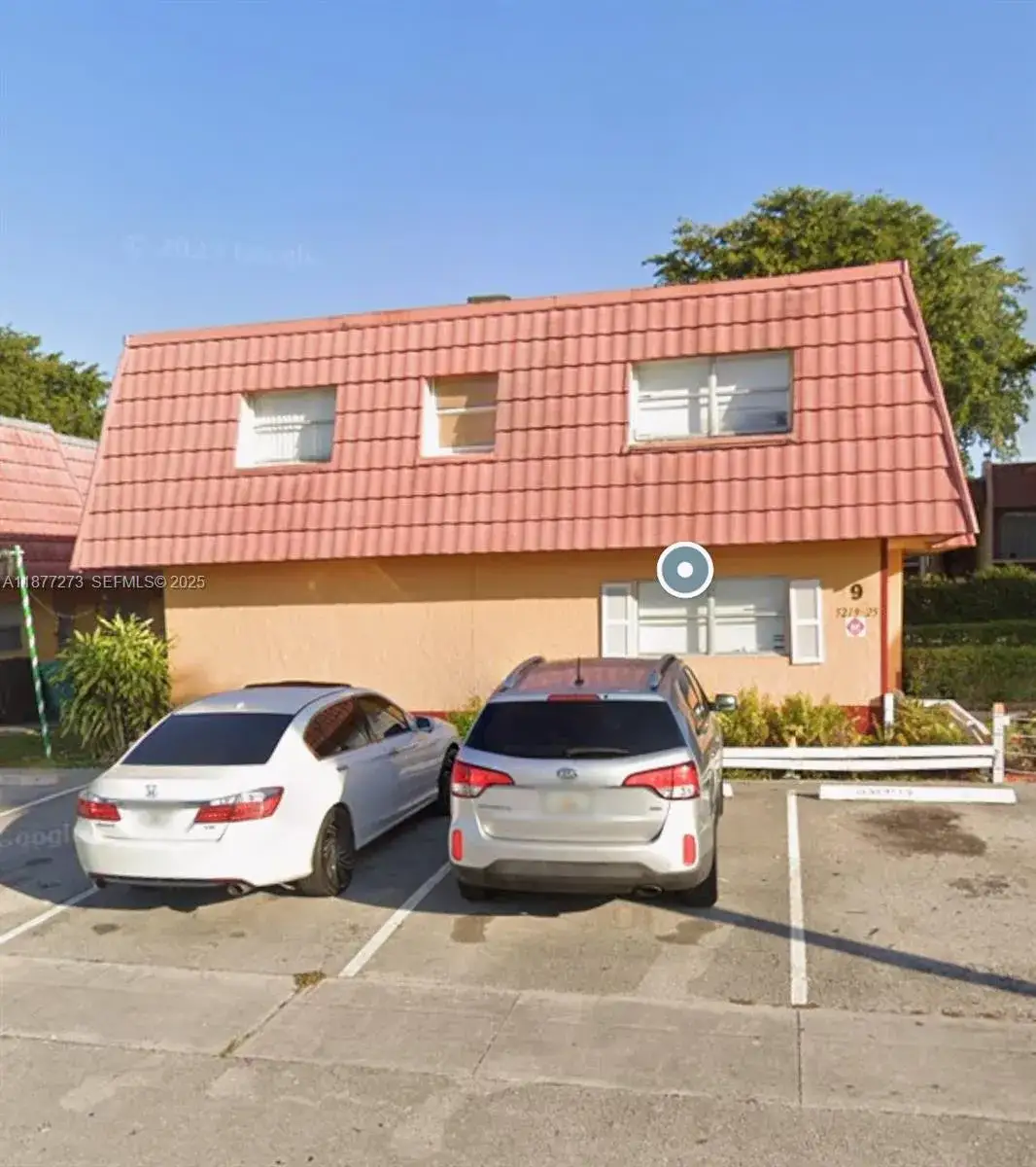 2 bedroom 1 bath Residential Lease for rent at 5221 NW 27th St # 9C, Lauderhill FL 33313