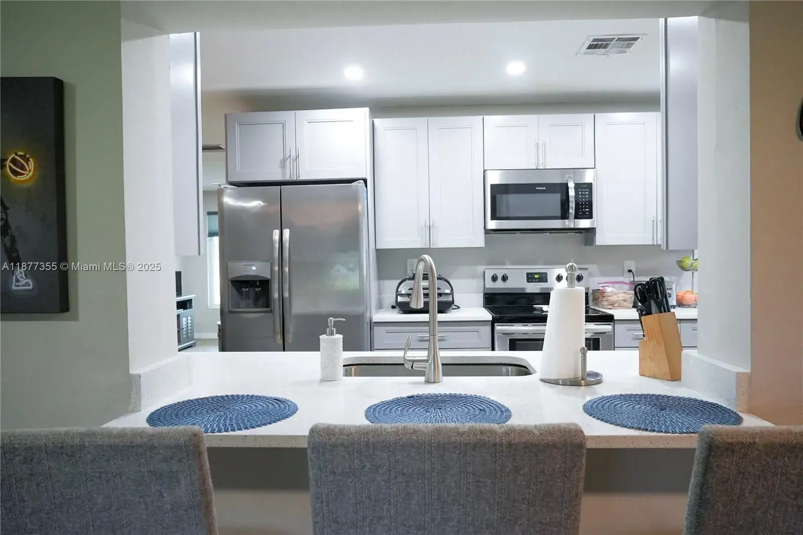 3 bedroom 2 bath Residential for sale at 4401 NW 45th St, Tamarac FL 33319