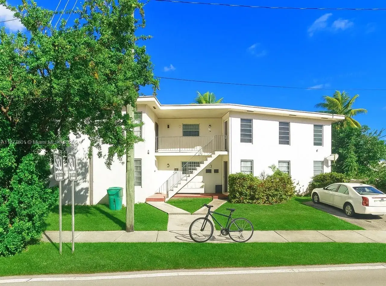 1 bedroom 1 bath Residential Lease for rent at 2755 NW 11th St # B, Miami FL 33125