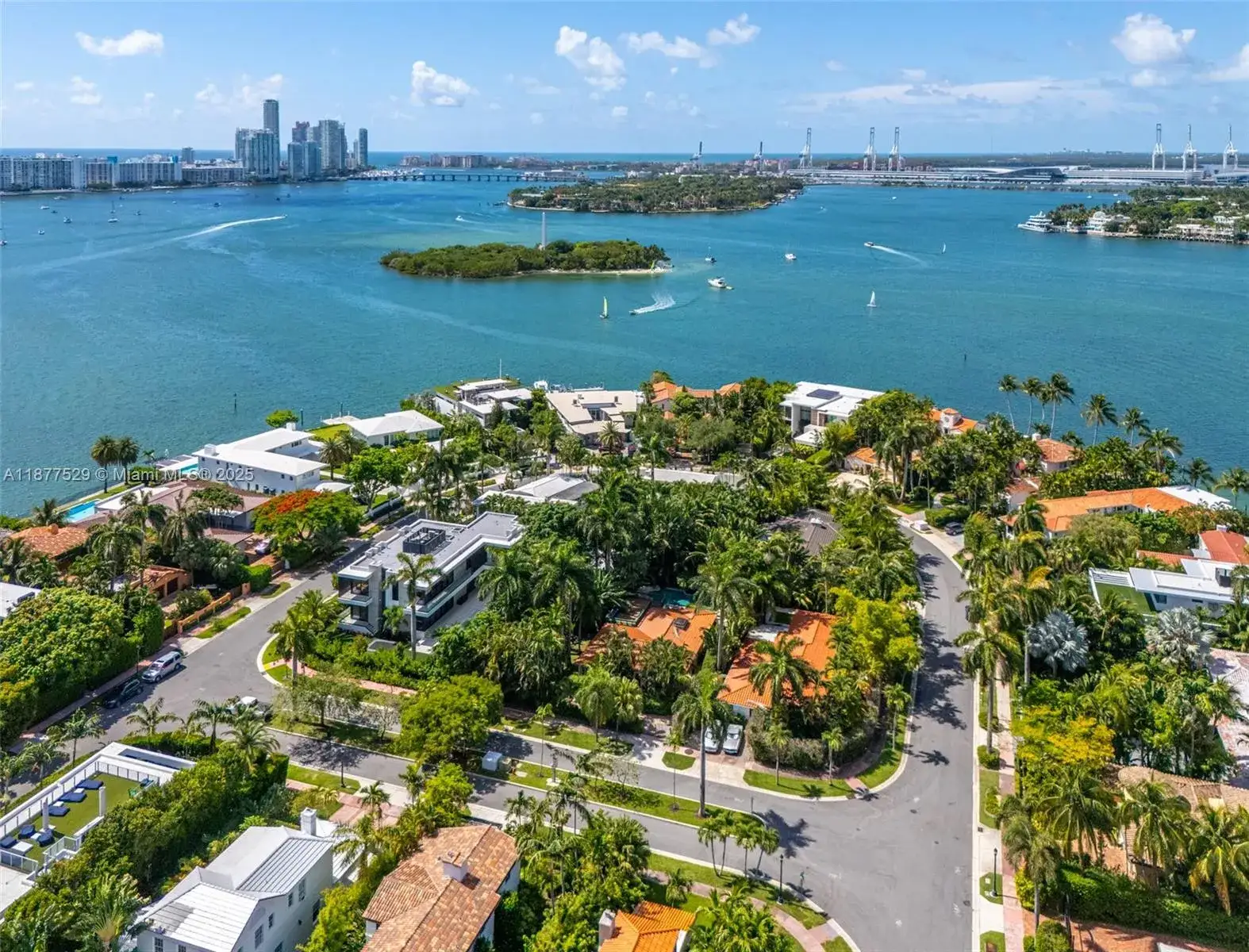 3 bedroom 2 bath Residential for sale at 114 1st Rivo Alto Ter, Miami Beach FL 33139