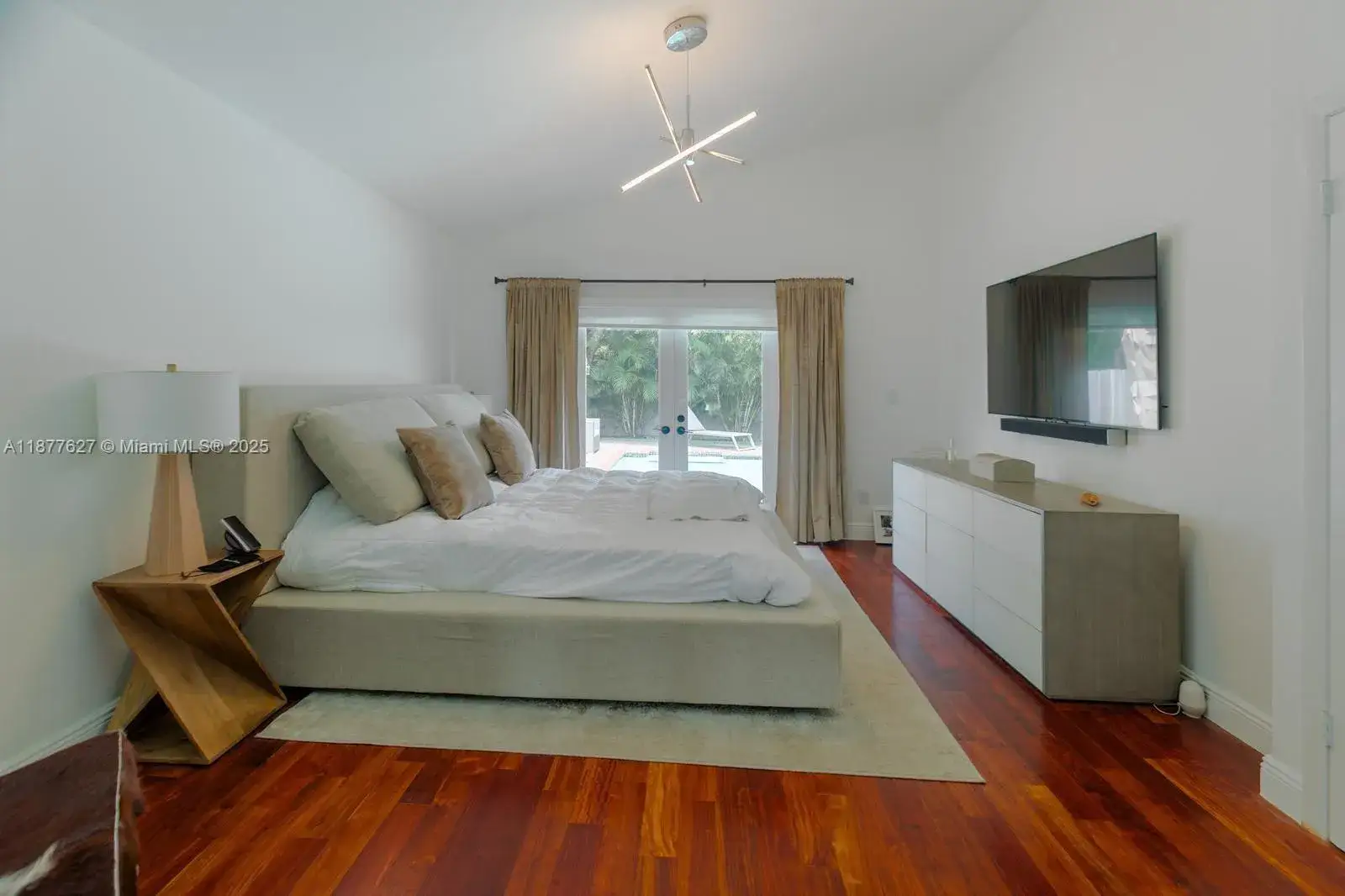 4 bedroom 2 bath Residential for sale at 9431 SW 212th Ter, Cutler Bay FL 33189