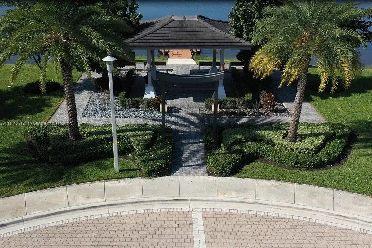 3 bedroom 2 bath Residential for sale at 15680 NW 91st Ct, Miami Lakes FL 33018