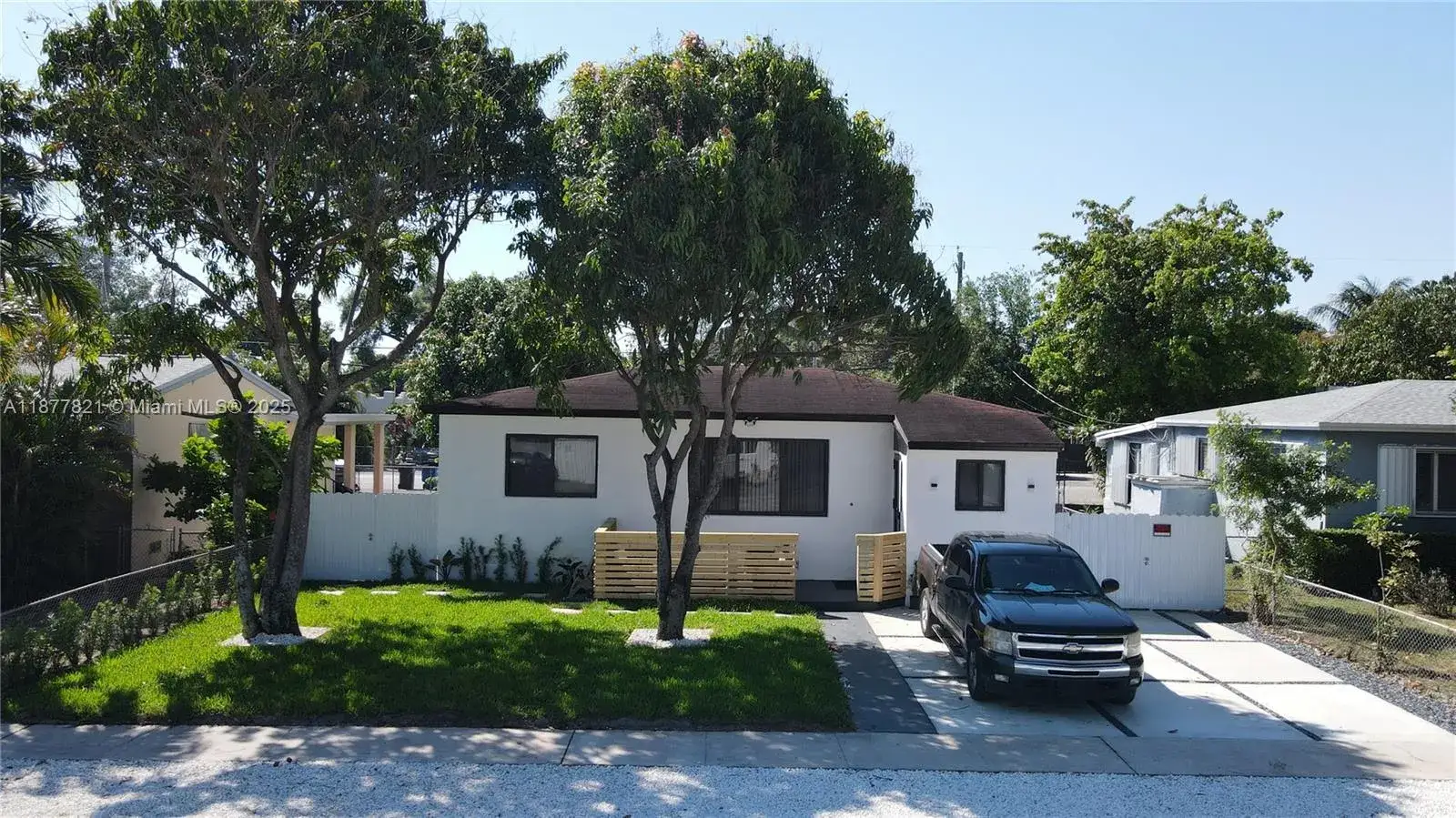 4 bedroom 3 bath Residential for sale at 150 NE 169th Ter, North Miami Beach FL 33162