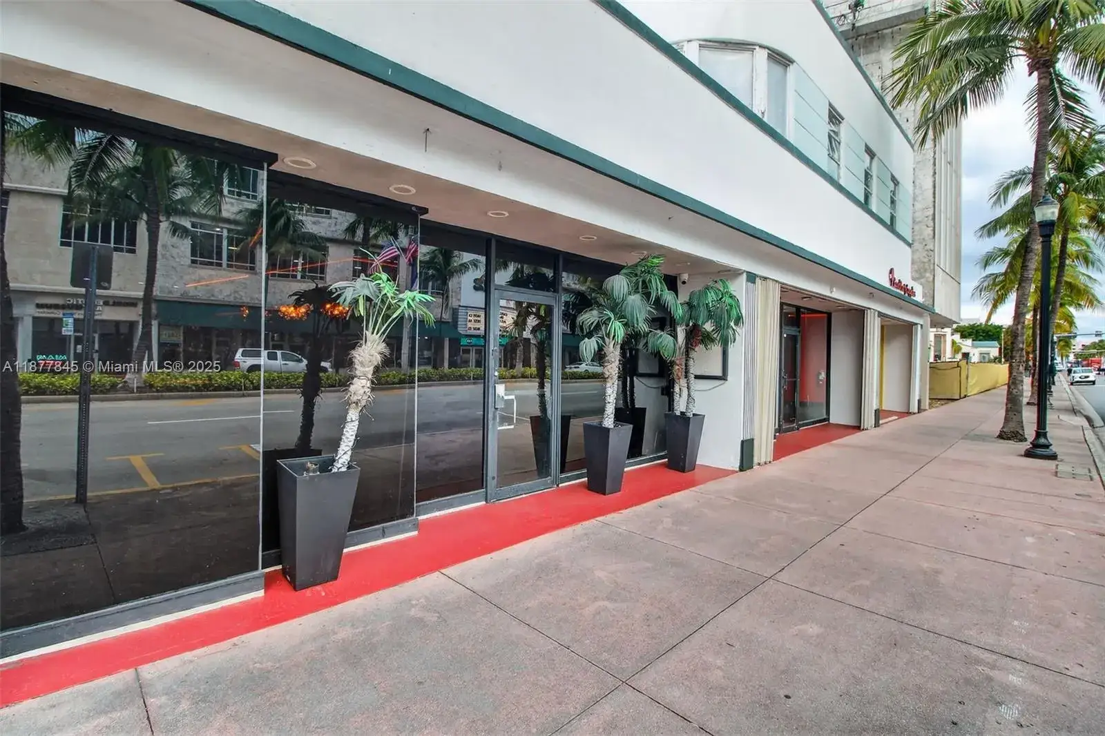 Commercial Sale for sale at 1216 Washington AVE, Miami Beach FL 33139