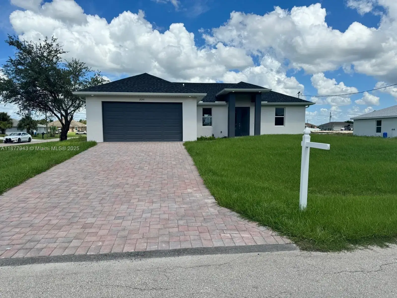 3 bedroom 2 bath Residential Lease for rent at 2044 Crawford Ave N, Lehigh Acres FL 33971