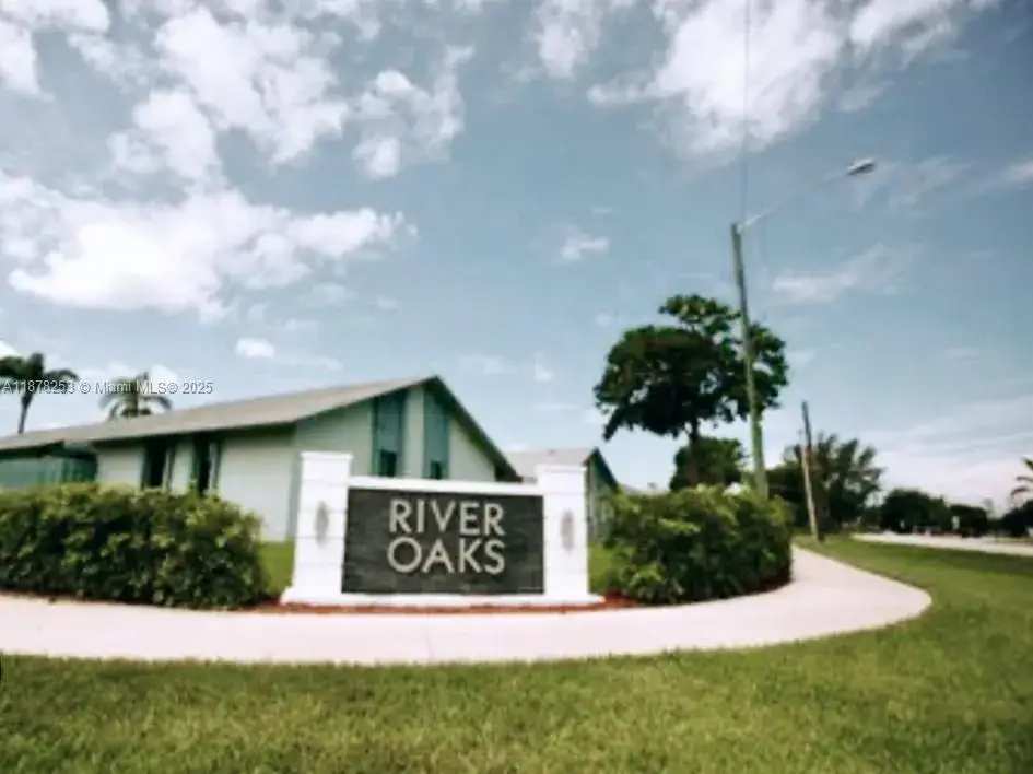 3 bedroom 2 bath Residential for sale at 23304 SW 58th Ave # B, Boca Raton FL 33428