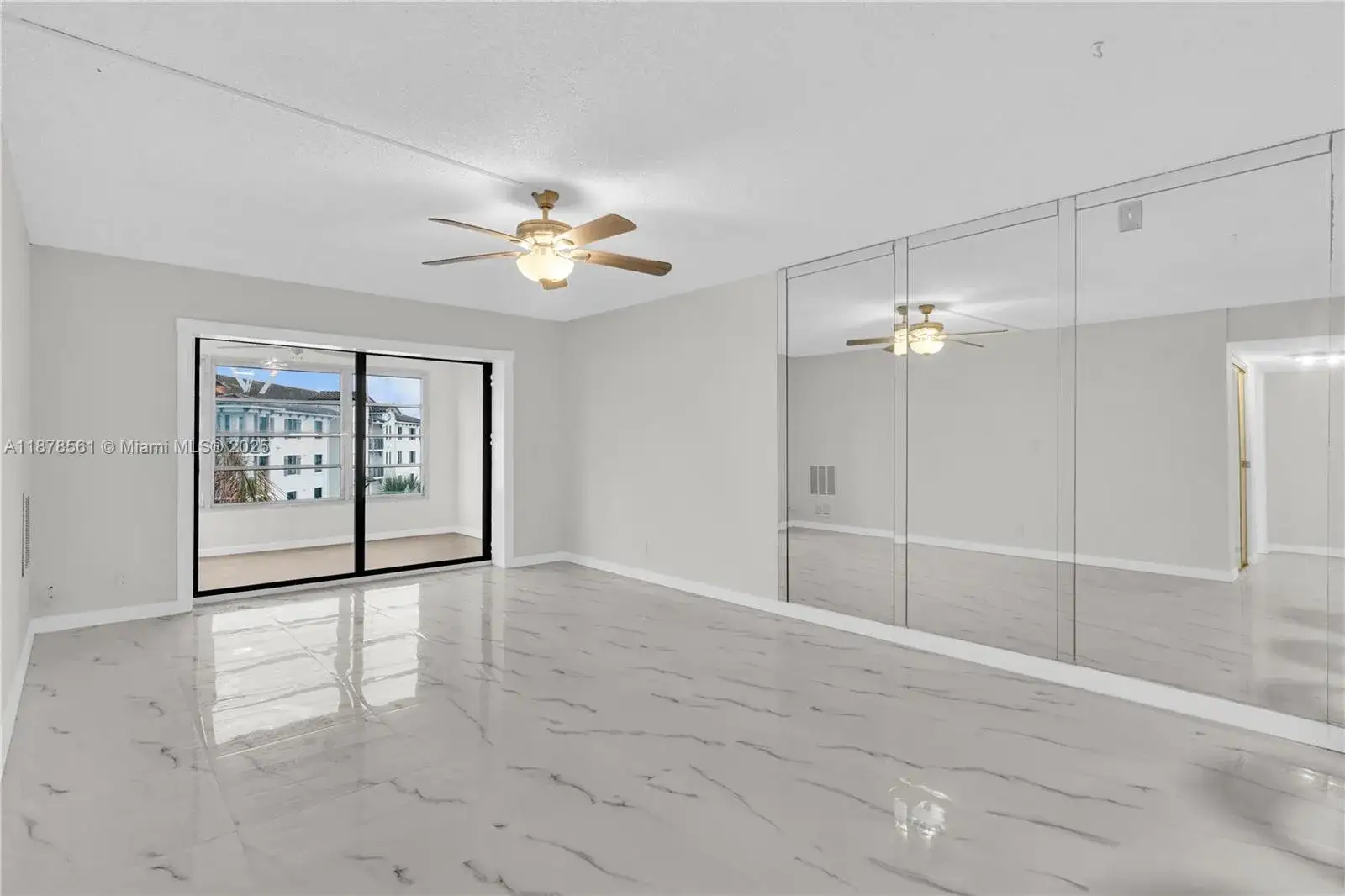 2 bedroom 2 bath Residential for sale at 9355 SW 8th St # 425, Boca Raton FL 33428