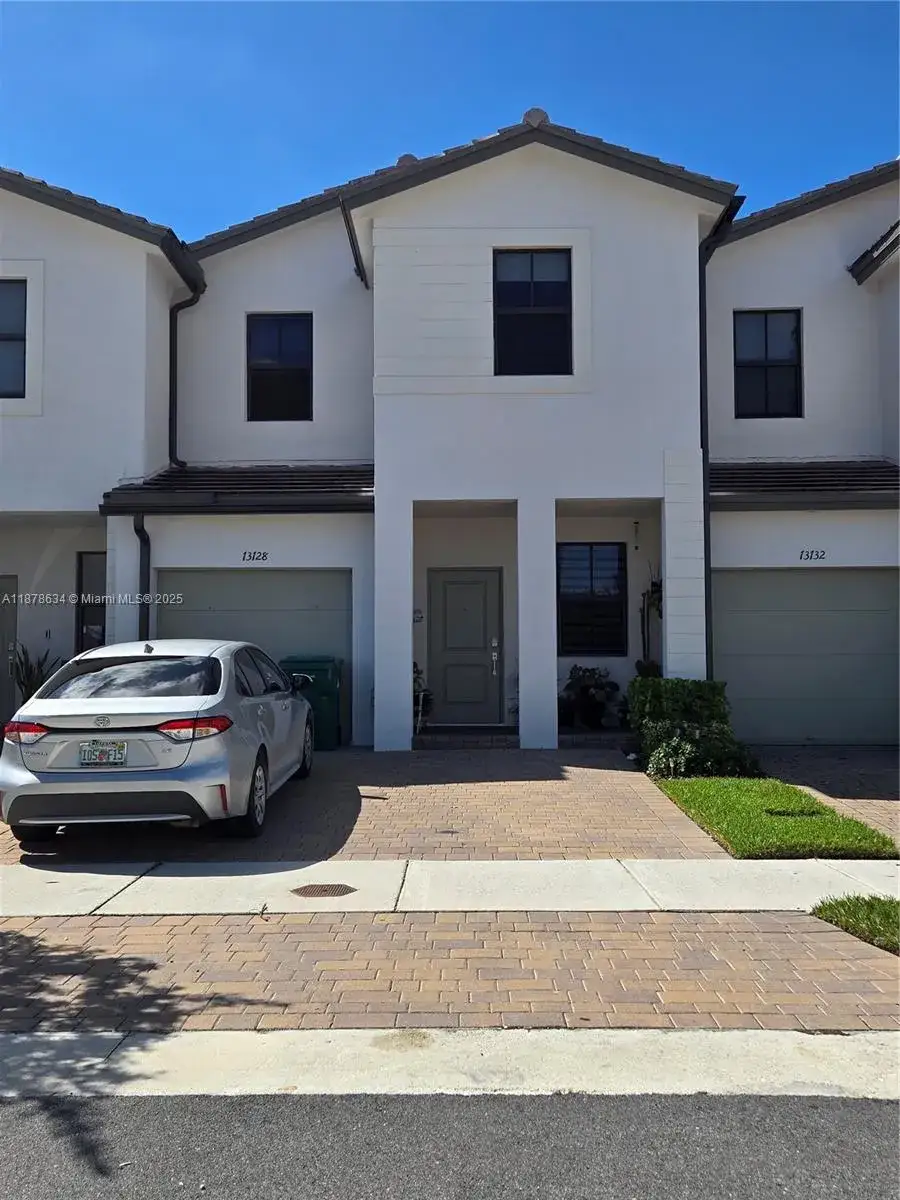 4 bedroom 2 bath Residential Lease for rent at 13128 SW 234th Ter # 13128, Homestead FL 33032