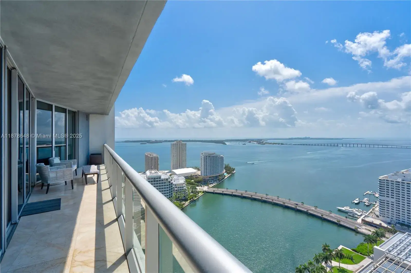 2 bedroom 2 bath Residential Lease for rent at 495 Brickell Ave # 3505, Miami FL 33131